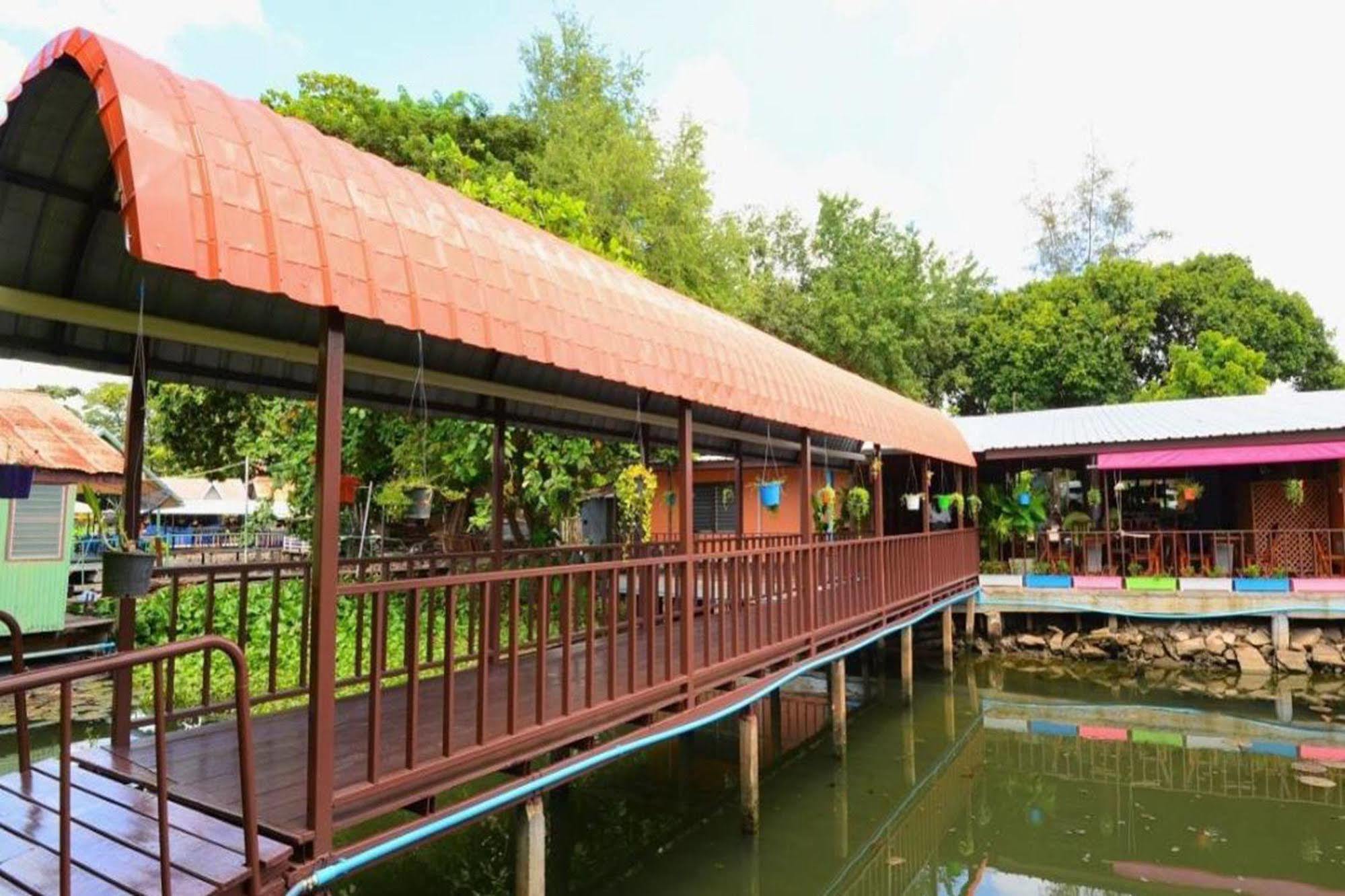 The Best Riverside Guesthouse Kanchanaburi Exterior photo