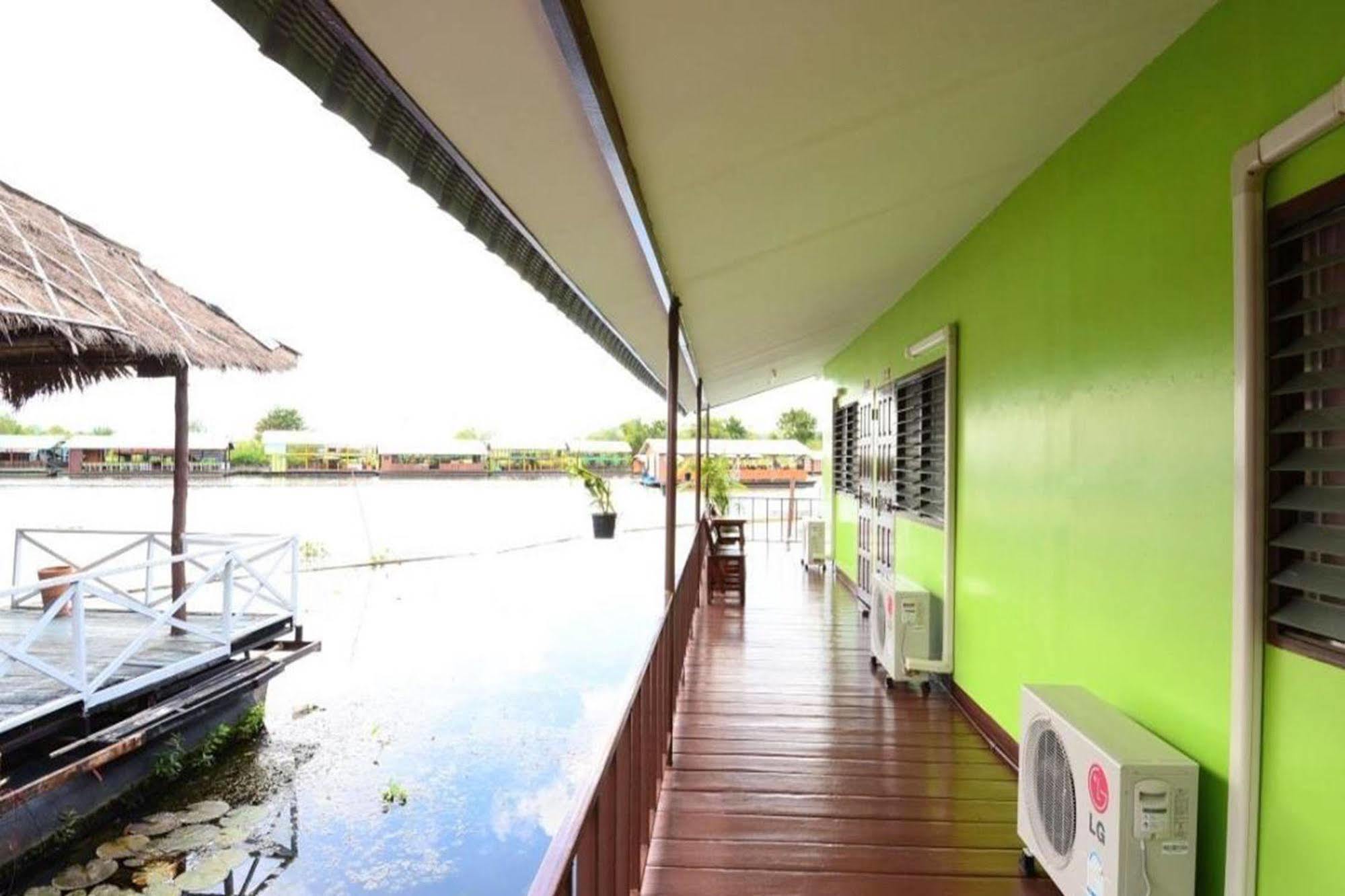 The Best Riverside Guesthouse Kanchanaburi Exterior photo